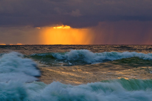 Oceanside Distant Sunset #2 by realkuhl