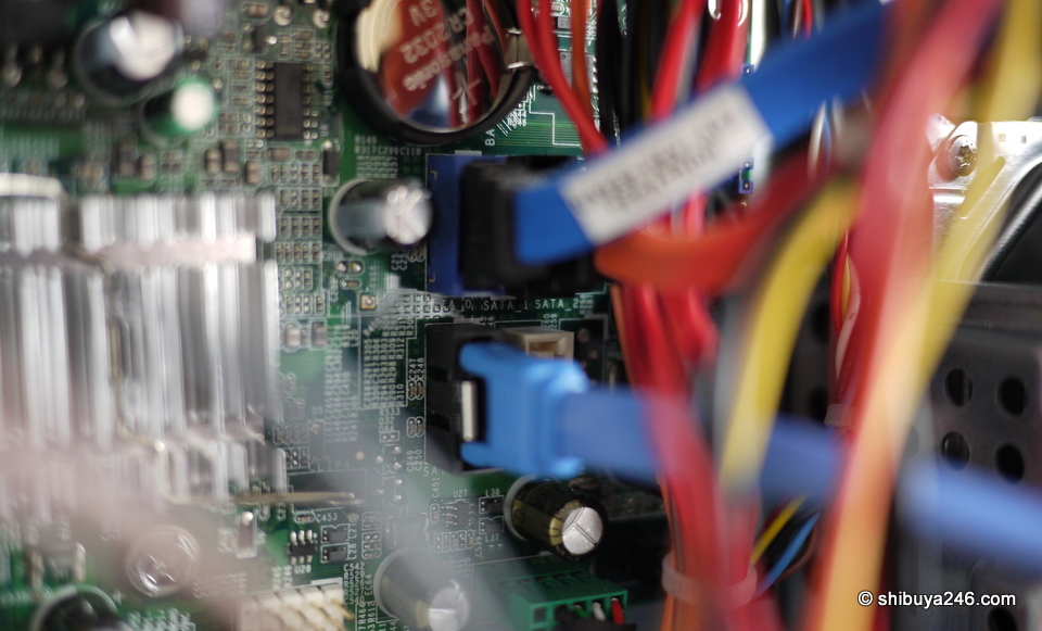 Lots of nice colorful wires here. Camera doing a good job of getting close.