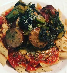 Building my portfolio :briefcase: Zucchini, Spinach w/ Chicken Sausage over Garlic Tomato Sauce and Wheat Penne. #bonappetit :panda_face::registered: #pasta #delicious #creativity #classic #eatwell #stayfit #dmv #diy #eatclean #illest #igdaily #chef #Than