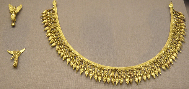 British museum - Golden necklace