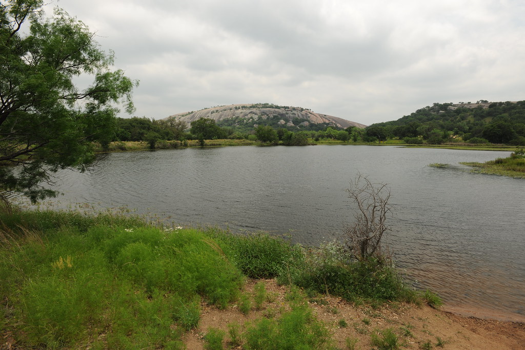 Moss Lake Trail