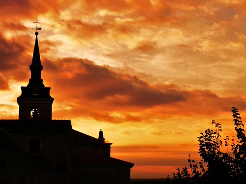 San Pedro (Lerma). by mayjes, atardecer torre silueta burgos sanpedro lerma castillaleón iglesiadesanpedro mángeles