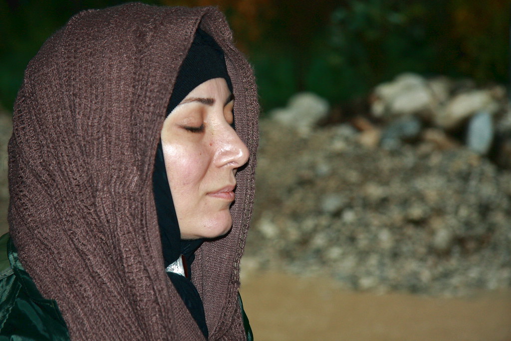 closedeyes، concentration، face، hamidnajafi، hijab، iranian، portrait، scarf، turkey، u0627u0644u0645u067eu0648u0633، \u0627\u0644\u0645\u067e\u0648\u0633، u062au0631u06a9u06ccu0647، \u062a\u0631\u06a9\u06cc\u0647، u062au0645u0631u06a9u0632، \u062a\u0645\u0631\u06a9\u0632