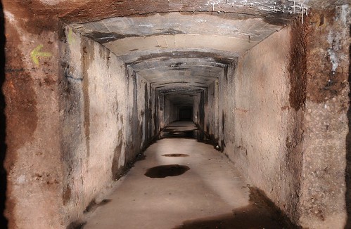 Fort de Roppe | Casernement souterrain. Technique de prise d… | Flickr