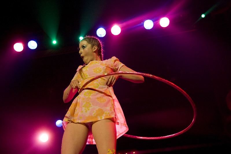Pinky Special, Taboo, Sala Apolo