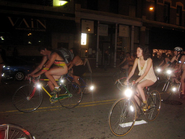 More Chicago World Naked Bike Ride 2010