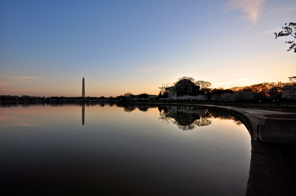 Dawn  and the Washington Monument