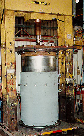 Slip-type Expansion Joint for Hydrocarbon Flaring System
