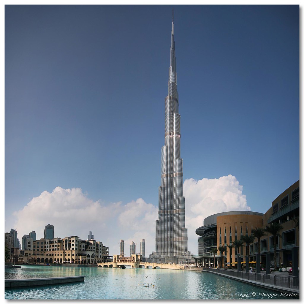 Бурдж халифа объединенные. Башня Бурдж Халифа в Дубае. Бурдж Халифа самое высокое здание в мире. Борхалифа самое высокое здание. Бурдж Халифа этажи.
