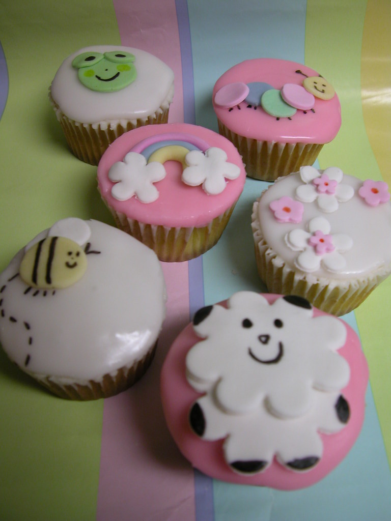 BABY CUPCAKES