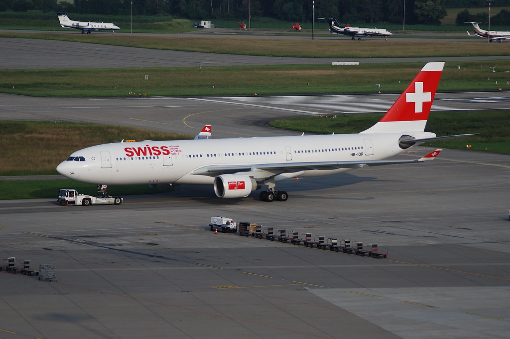 Swiss Airbus A330-200; HB-IQR@ZRH;09.06.2007/472aq | Flickr