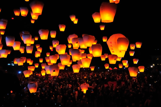 0400 十分天燈 Sky Lanterns Festival In Taipei Pinghsi Flickr
