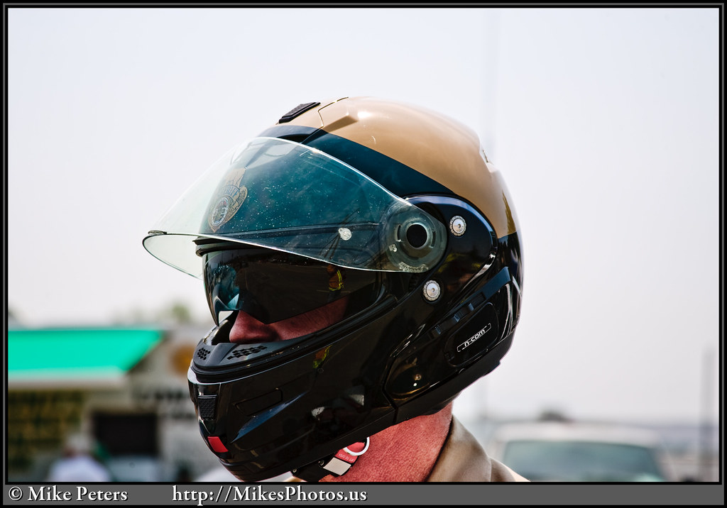 20090830-StationFire-LASD-Motor-Helmet-016