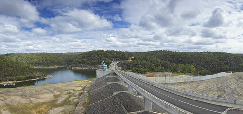 Day 57/365 (26 February 2010) - Warragamba Dam by CB 357