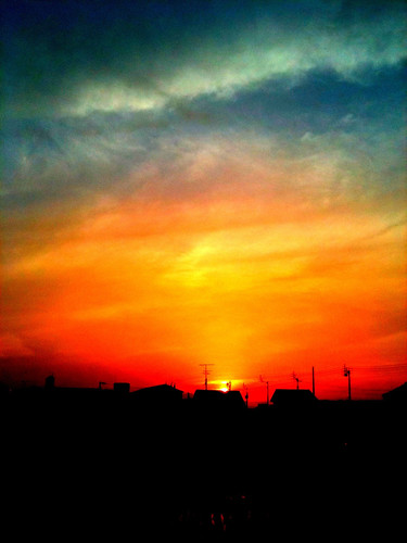 cameraphone sunset sky colors japan evening colorful eveningsky tokushima anan 2010 iphone tiltshift takenwithaniphone daveweekes volcanicashsunset