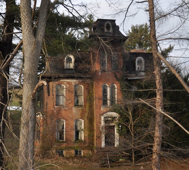 haunted house near hermitage pa