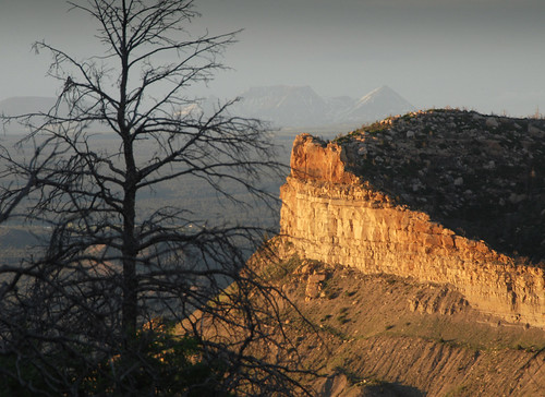 sunset cliff mountains southwest nationalpark colorado mesaverde