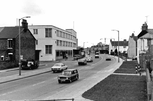 1983: Garrard Factory on Fleming Way, Swindon