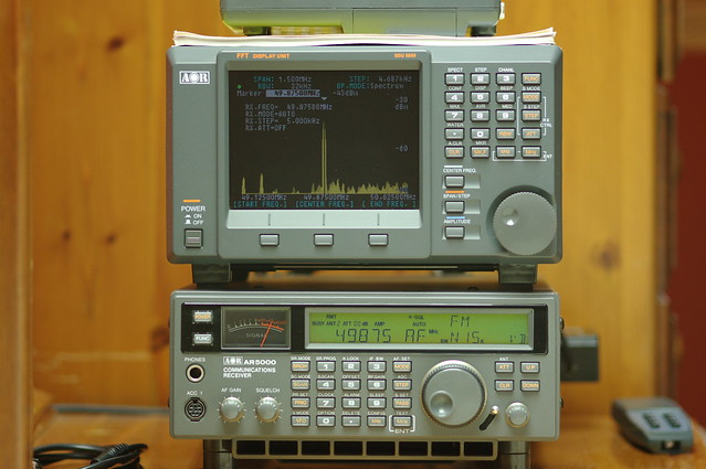 AOR AR5000+3 receiver  With a AOR SDU5600 Spectrum analyser on top