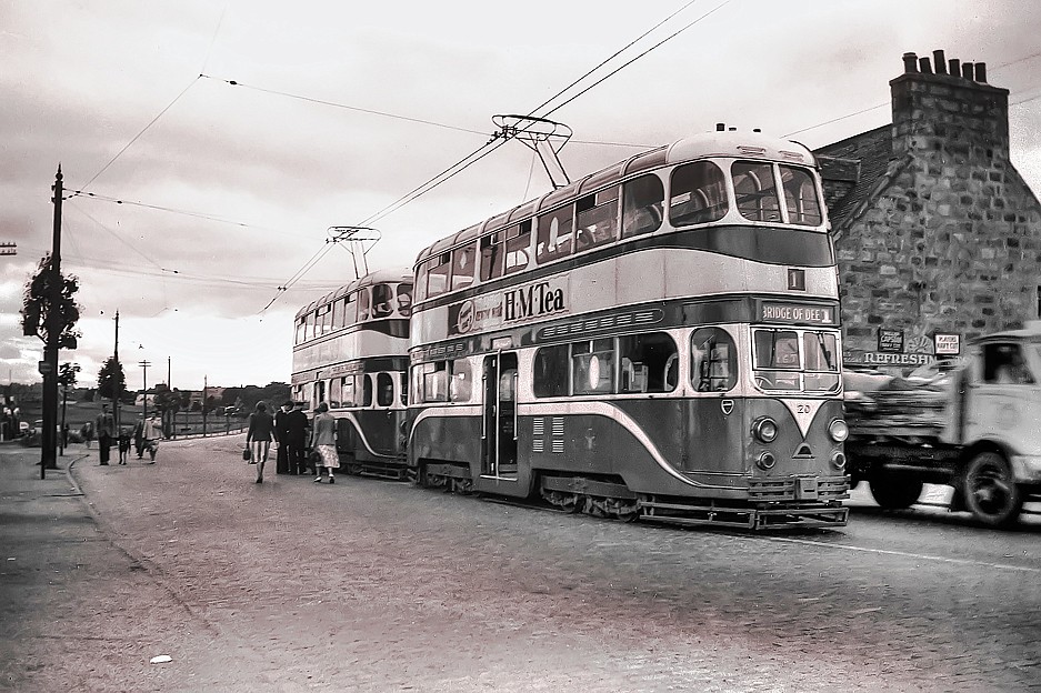 Aberdeen tram on Union street bridge in the early 1950,s drawing 