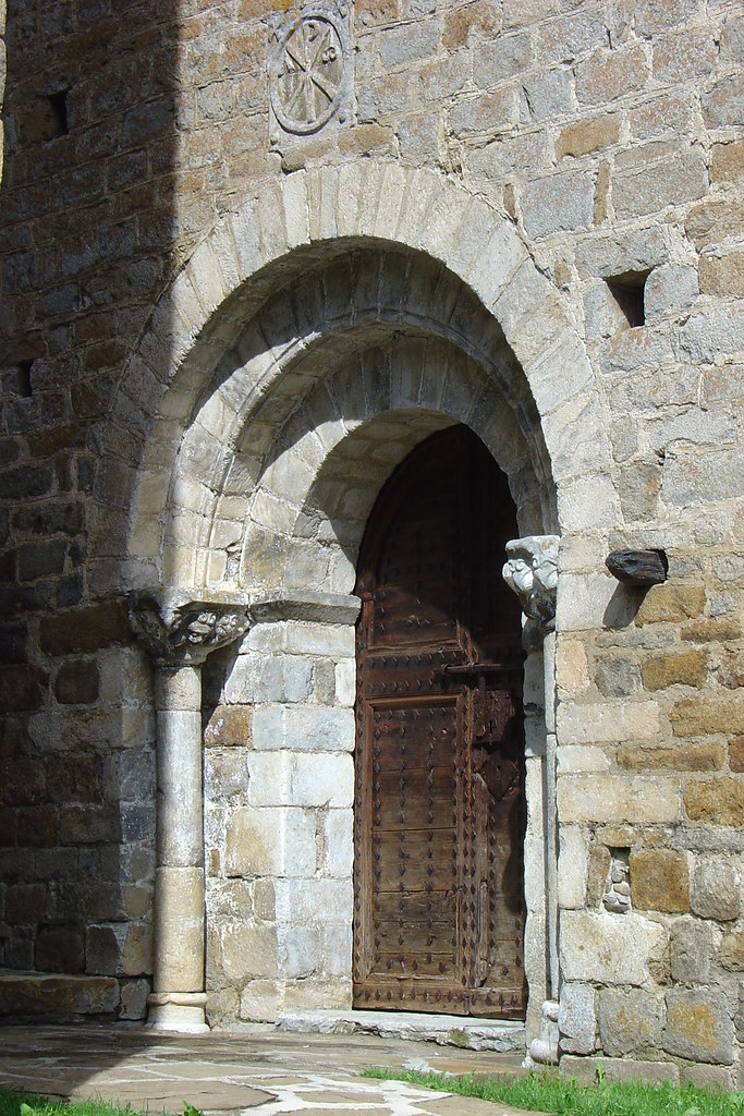 Tredós: Santa Maria de Cap d'Aran, portada