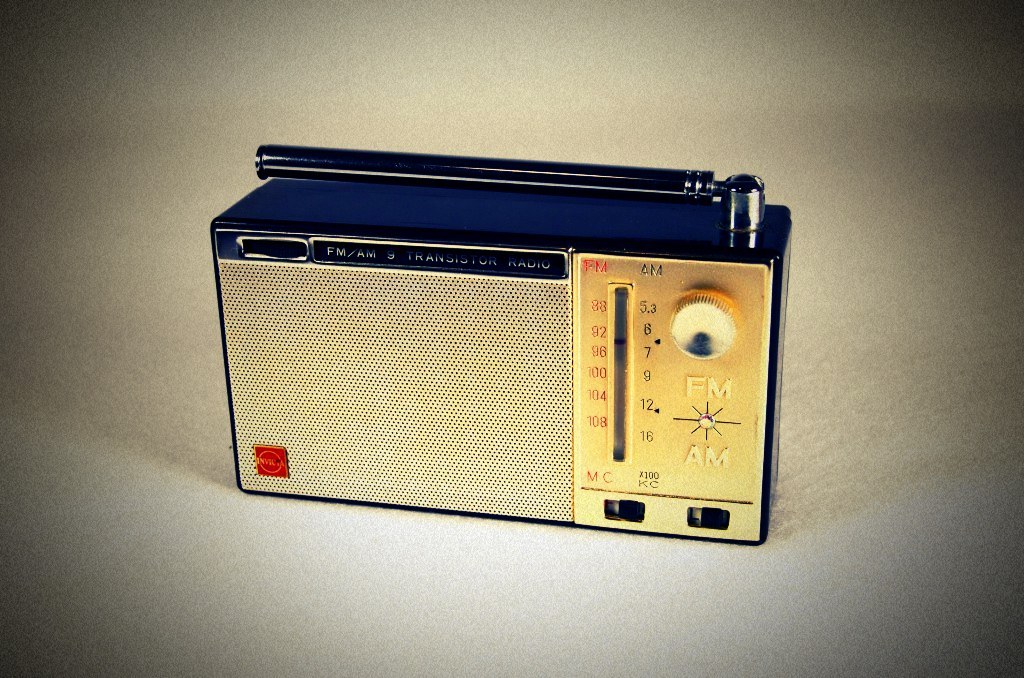 Invicta 9 Transistor Radio, 1960's