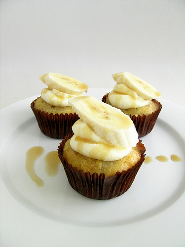 Creamy Coconut Frosting