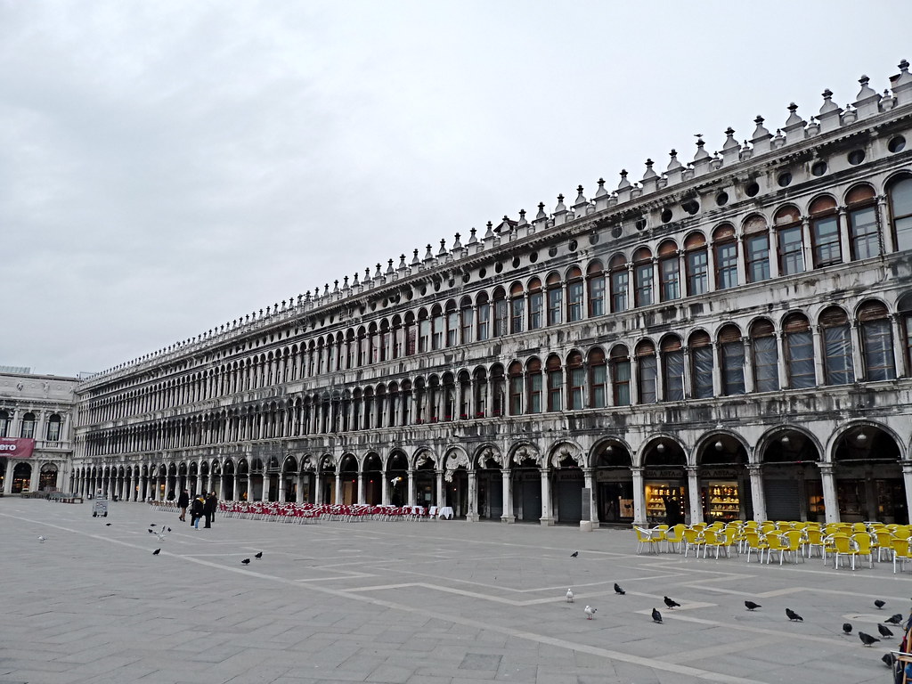 Piazza di San Marco: Procuratie Vecchie, Venezia - a photo on Flickriver