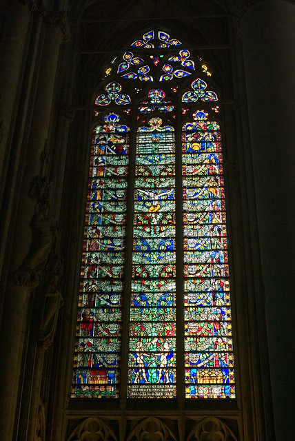 Vidrieras en la iglesia de Saint Nazaire de Carcassonne