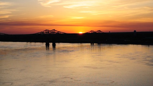 mississippi natchez adamscounty mississippiriver river view scenery bridge sunset
