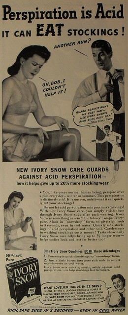 1940s Ivory Snow vintage advertisement detergent