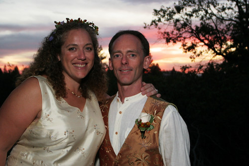 Bride and groom at sunset by alexschoenfeldt, Photo © Alex Schoenfeldt 2006
Photos first seen on <a href="http://schoenfeldt.com/blog/630/wedding-