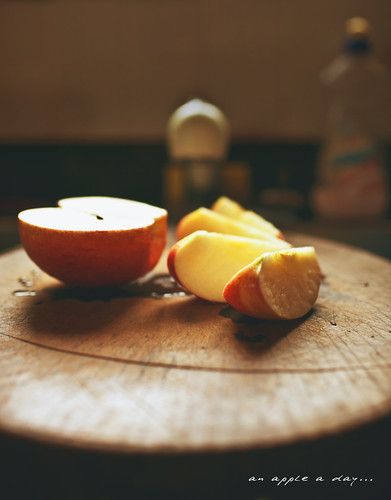 [31/365] An apple a day... by nug.get