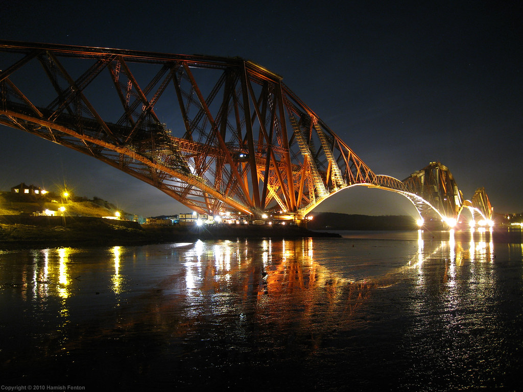Forth Bridge (Forth Railway Bridge) at night