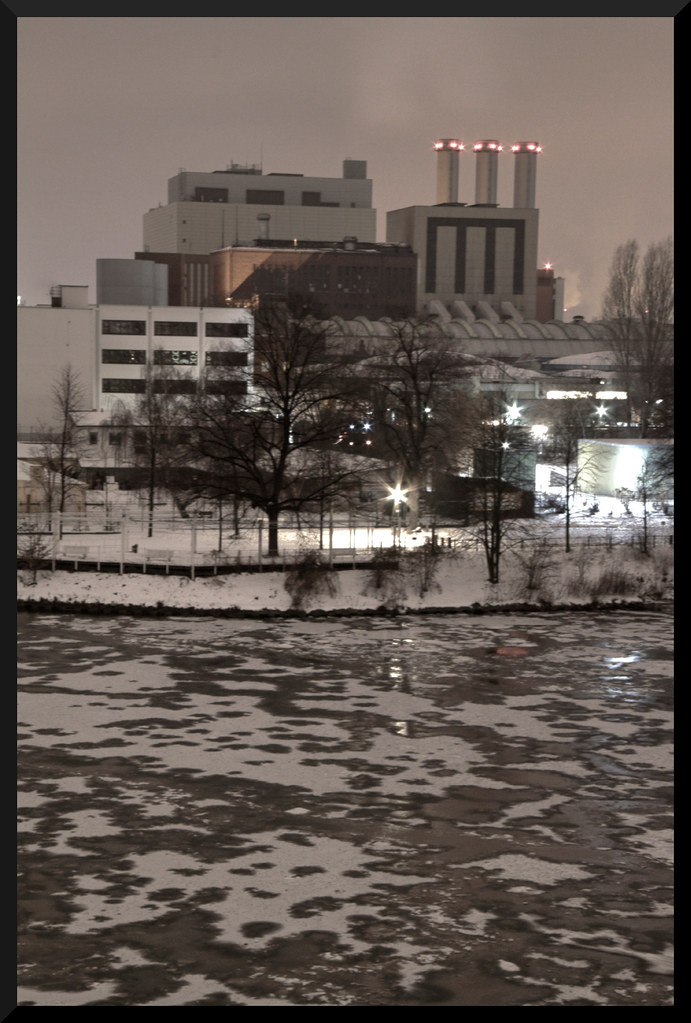 Cold Berlin at night I - Berlin im Winter