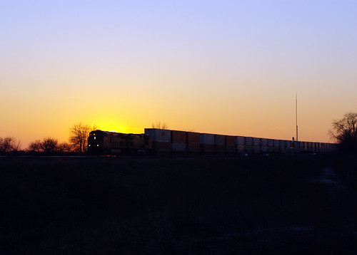 Sunset, sans sun by The real David Fullarton, railroad sunset sun silhouette train illinois bnsf intermodal edelstein