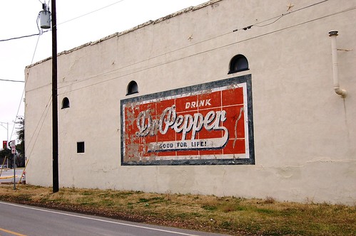 wall advertisement texas soda softdrink pilotpoint drpepper goodforlife dentoncounty