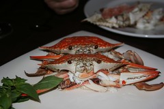 Shantaa Resort - Crab dinner - pre-cracked!