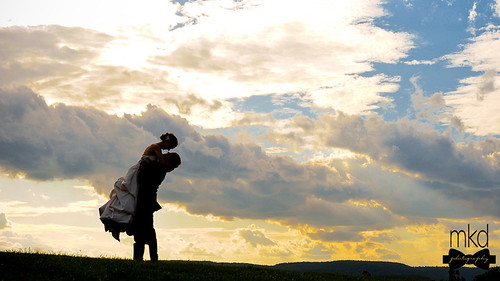 sunset silhouette bridegroom realwedding belgrademe mkdphotography belgradelakesgolfcourse