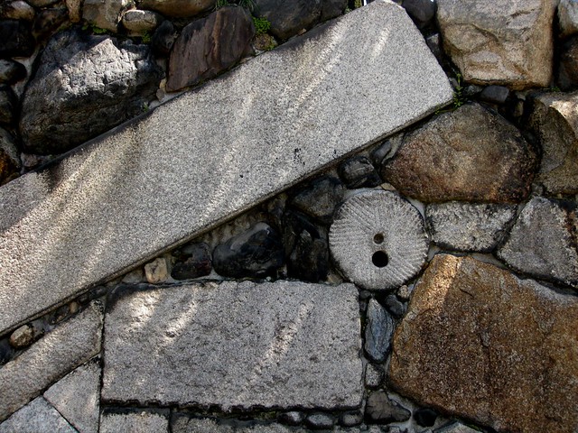 rubble wall (Taka-ishigaki).jpg