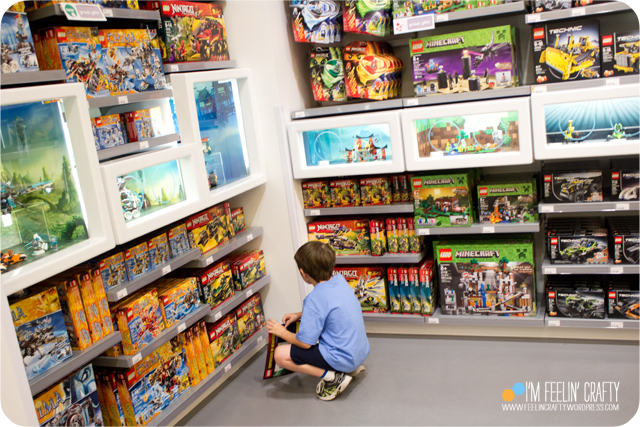 LegoStore-StoreShopping-ImFeelinCrafty