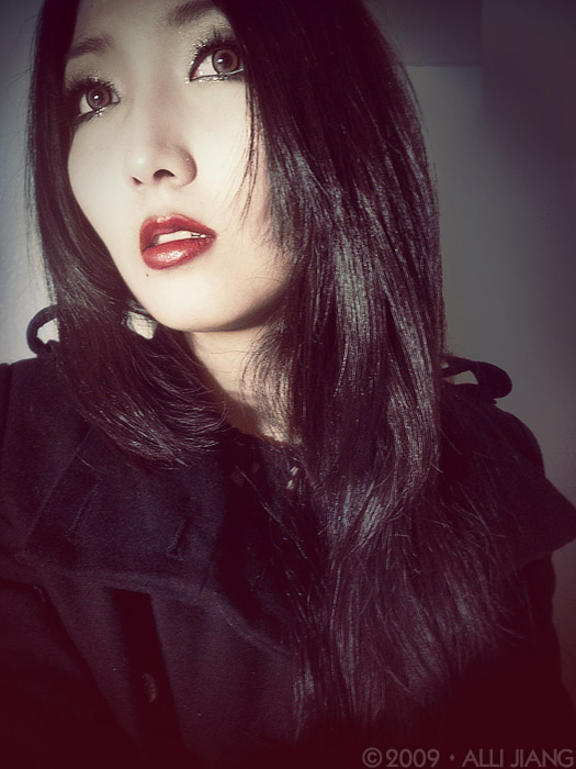 red lips.