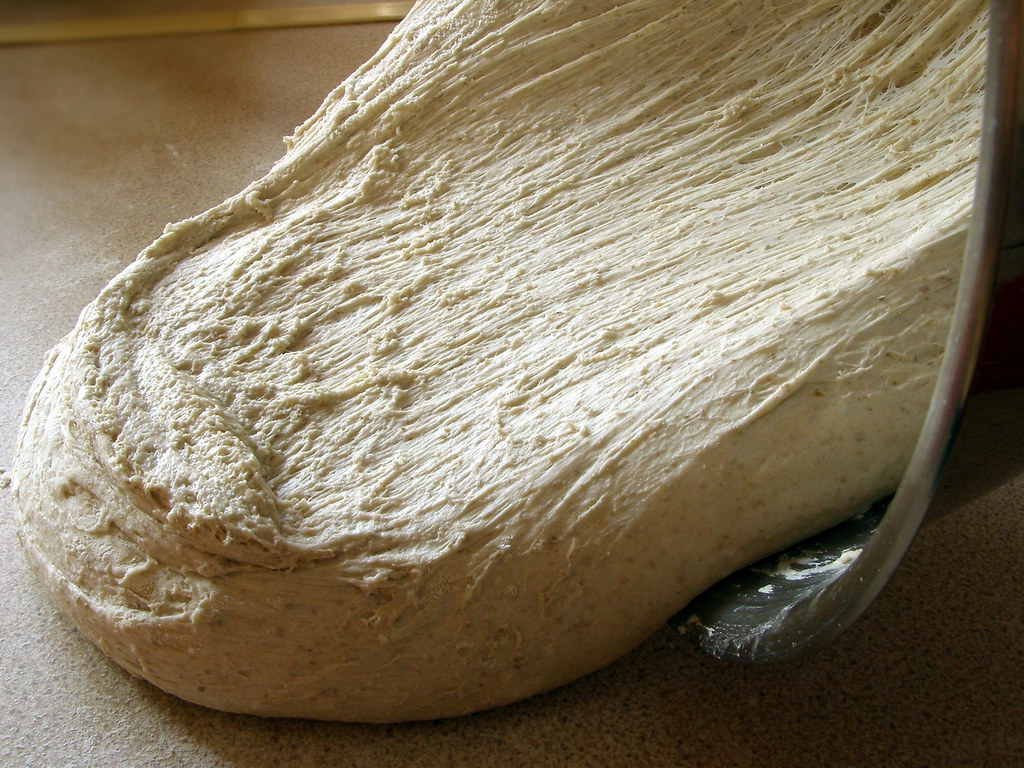 Как замешивать тесто на хлеб
