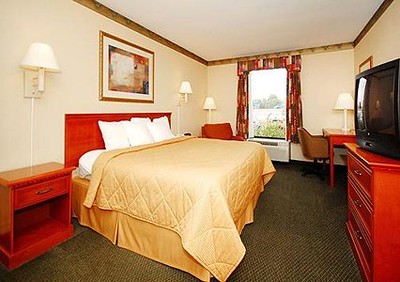 Hotels near Six Flags St. Louis MO | Reserve your stay in Mo… | Flickr