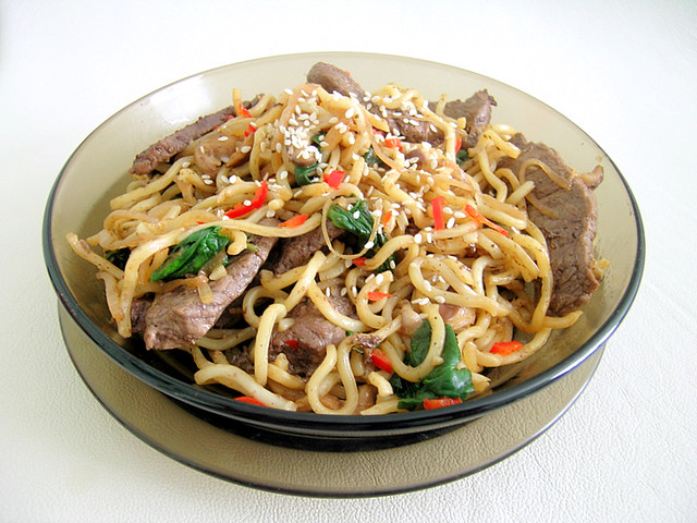 Beef & Spinach Yakisoba