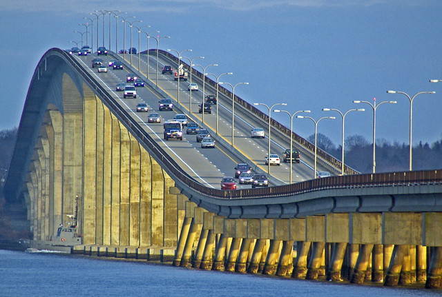 Jamestown-Verrazano Bridge (cropped)