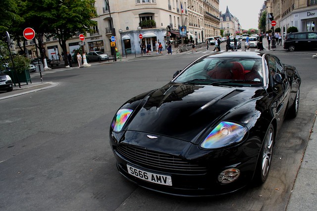 Aston Martin vanquish S
