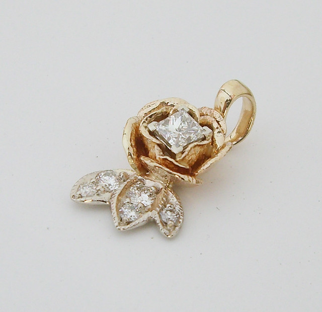 14K Diamond Rose Pendant / 3