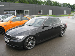 BMW 330i