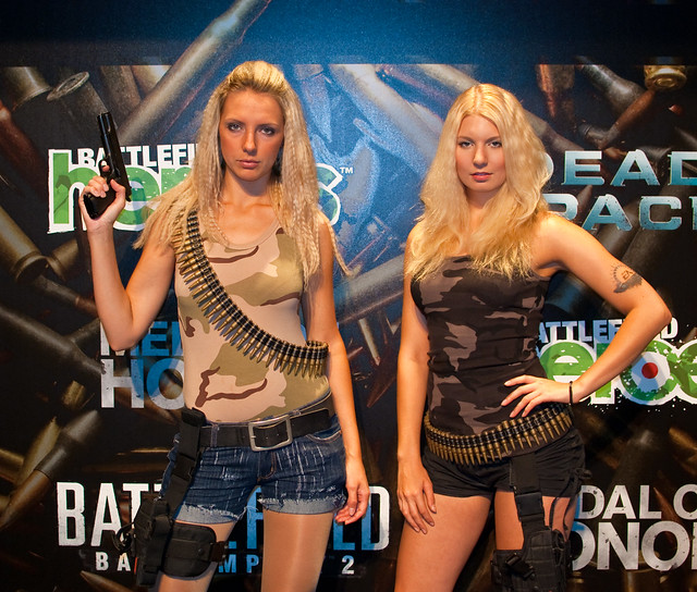 Booth-babes at Gamescom 2010